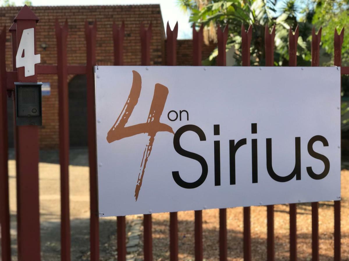 מלון פולוקוואנה 4 On Sirius מראה חיצוני תמונה