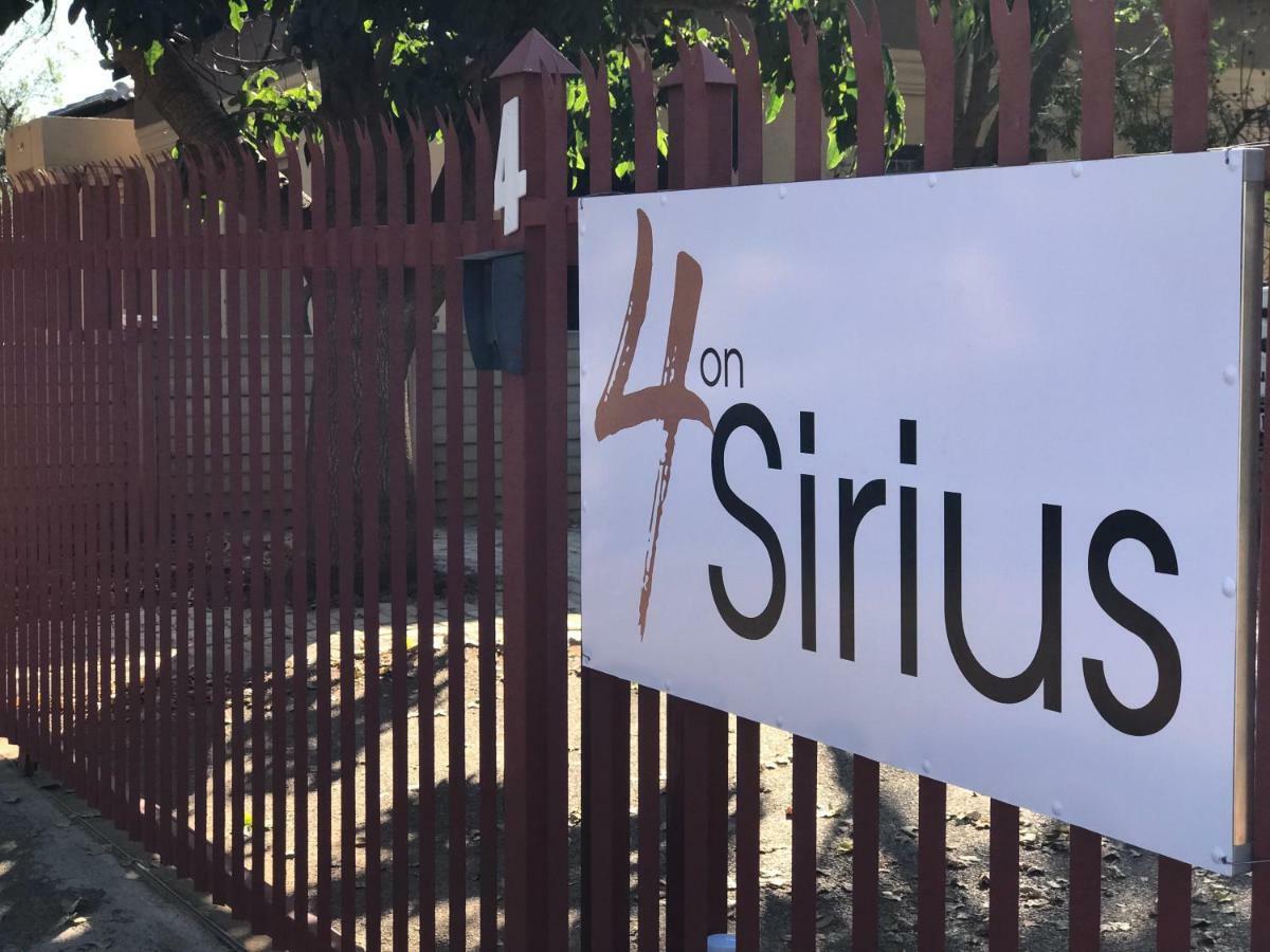 מלון פולוקוואנה 4 On Sirius מראה חיצוני תמונה